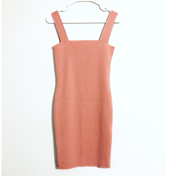 Missguided Ribbed Dress - Picture 3 of 4